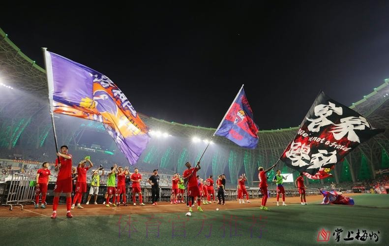 黑龙江主场战平卓尔 梅州客家赢下德比战